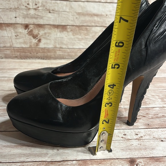 Vince Camuto Black Leather Stiletto Heels Size 9B/38 - Picture 6 of 13